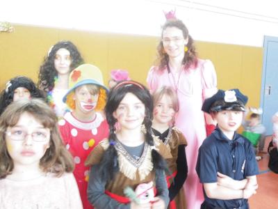 Foto des Albums: Fasching in unserer Schule