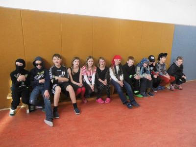 Foto des Albums: Fasching in unserer Schule