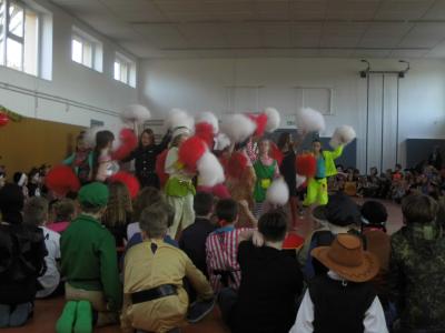 Foto des Albums: Fasching in unserer Schule