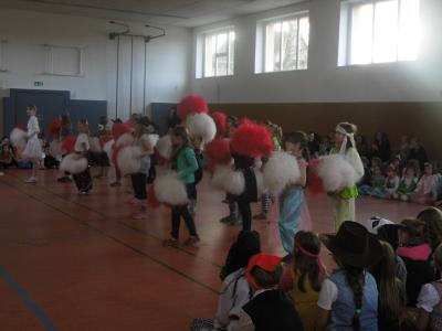 Foto des Albums: Fasching in unserer Schule