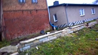 . Im Bild der besch&auml;digte Zaun. 