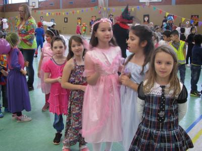 Foto des Albums: Faschingsparty 15.02.2016