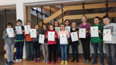 Die erfolgreichen Kinder der 4. Klassen. 