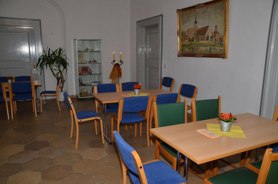 Bild: Das Gilardi-Café wartet auf seine Gaeste