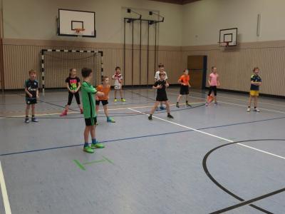 Foto des Albums: Zweifelderballturnier Klasse 3 bis 6