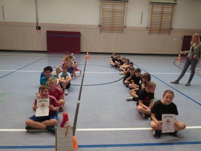 Foto des Albums: Zweifelderballturnier Klasse 3 bis 6