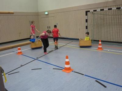 Foto des Albums: Nonsensolympiade Klasse 1 und 2