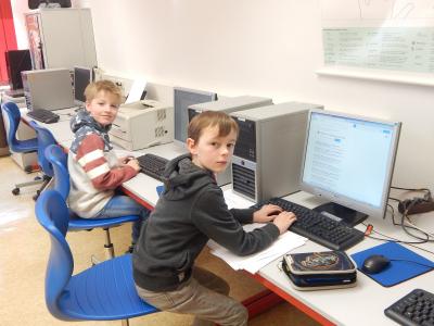 Foto des Albums: Gestaltungstag Klasse 4 zum Thema Sachsen