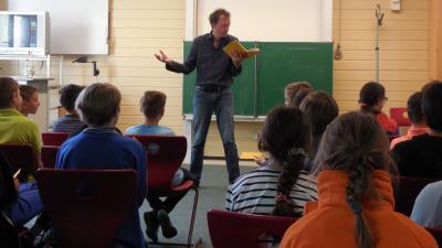 Autor Timo Brunke spielte Sprachspiele 