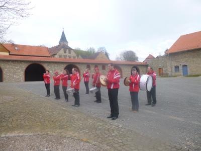 Foto des Albums: Maibaum setzen im OT Schadeleben