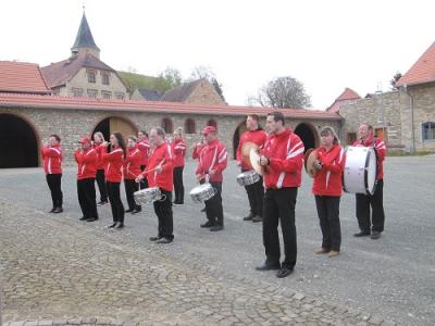 Foto des Albums: Maibaum setzen im OT Schadeleben