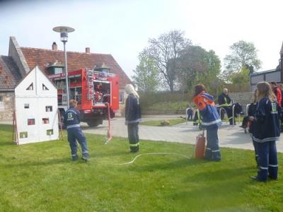 Foto des Albums: Kinderfest zum 1. Mai im OT Frose