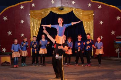 Foto des Albums: Zirkus Projekt 2016 - Vielen Dank an M. Hild für die tollen Fotos.