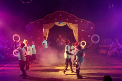 Foto des Albums: Zirkus Projekt 2016 - Vielen Dank an M. Hild für die tollen Fotos.