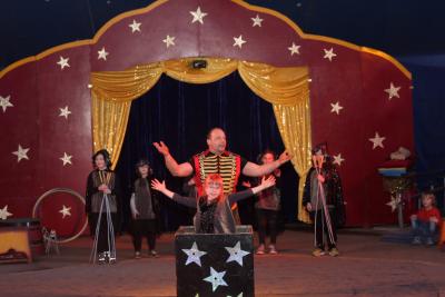 Foto des Albums: Zirkus Projekt 2016 - Vielen Dank an M. Hild für die tollen Fotos.