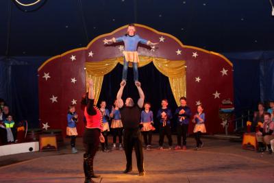 Foto des Albums: Zirkus Projekt 2016 - Vielen Dank an M. Hild für die tollen Fotos.