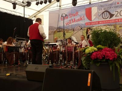Foto des Albums: Frühschoppen im Festzelt in Buchloe (08. 05. 2016)