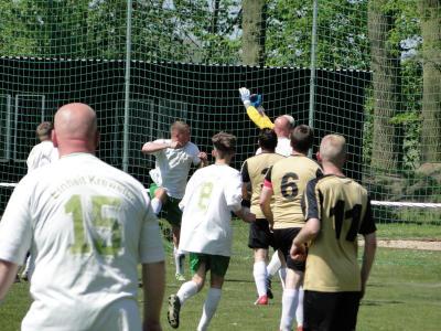 Foto des Albums: Häsener SV II - Einheit Krewelin