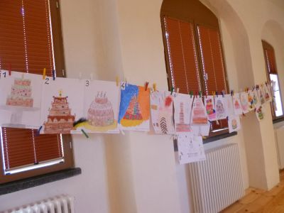 Foto des Albums: Ausstellung der Kinderbilder zum 1. Museumsgeburtstag im April