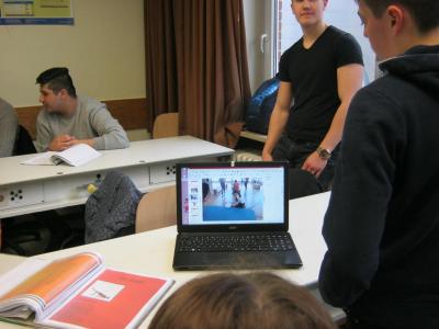 Foto des Albums: Projektmesse der 9. Klassen für die 8. Klassen