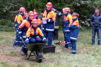 Foto des Albums: Jugendfeuerwehr-Pfingstzeltlager "Distrikt 34" in Schenefeld (16.05.2016)