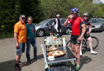 Kontrolle und Verpflegung im Oberharz  (Bild vergr&ouml;&szlig;ern)