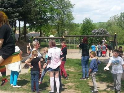 Besuch der "ehemaligen"  (Bild vergr&ouml;&szlig;ern)