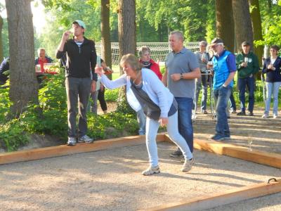 Foto des Albums: Eröffnung der neuen Boule-Bahn (30.05.2016)