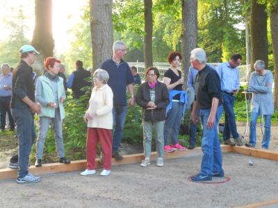 Foto des Albums: Eröffnung der neuen Boule-Bahn (30.05.2016)