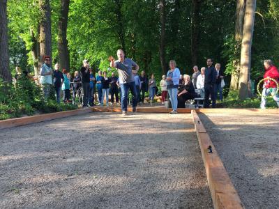 Foto des Albums: Eröffnung der neuen Boule-Bahn (30.05.2016)