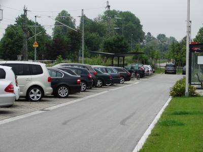 P&R-Anlage am Bahnhof Wallersdorf 