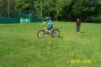 Foto des Albums: Fahrradprüfungen der 4. Klassen