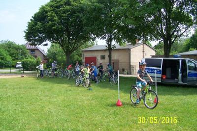 Foto des Albums: Fahrradprüfungen der 4. Klassen