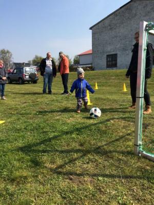 speed ball - auch f&uuml;r die Kleinsten  (Bild vergr&ouml;&szlig;ern)