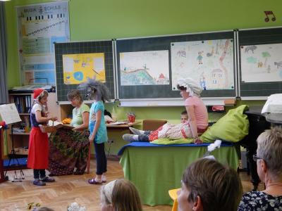 Foto des Albums: Märchenaufführungen der Klasse 2b