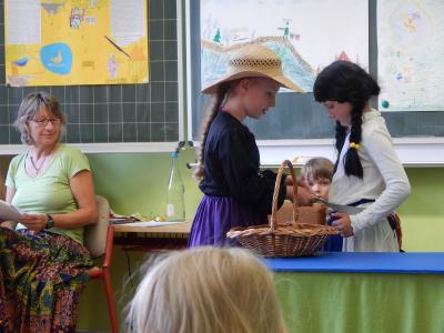 Foto des Albums: Märchenaufführungen der Klasse 2b