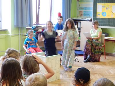 Foto des Albums: Märchenaufführungen der Klasse 2b
