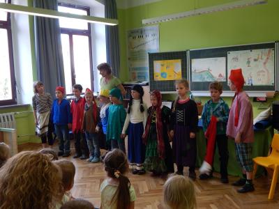 Foto des Albums: Märchenaufführungen der Klasse 2b