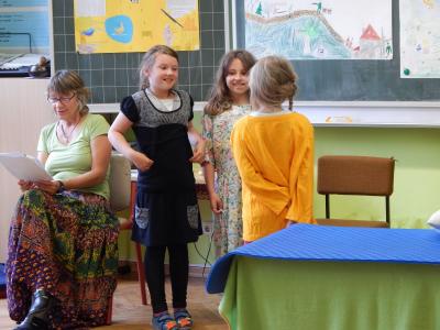 Foto des Albums: Märchenaufführungen der Klasse 2b