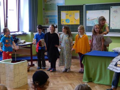 Foto des Albums: Märchenaufführungen der Klasse 2b