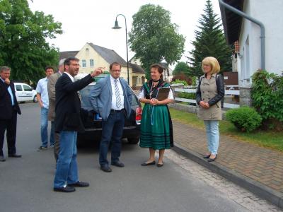 Foto des Albums: Besuch Minister Vogelsänger am 26.5. in Hohenseefeld (13.06.2016)