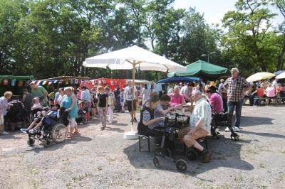 Foto des Albums: Sommerfest 2016 Schloß Hoym Stiftung