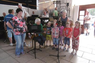 Foto des Albums: Sommerfest 2016 Schloß Hoym Stiftung