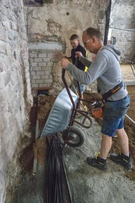 Foto des Albums: Der Fußbodenaufbau mit Lehm!