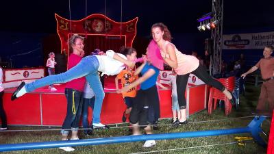 Foto des Albums: Trainingstage zum Zirkus