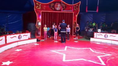 Foto des Albums: Trainingstage zum Zirkus