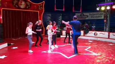 Foto des Albums: Trainingstage zum Zirkus