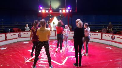 Foto des Albums: Trainingstage zum Zirkus
