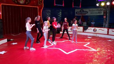 Foto des Albums: Trainingstage zum Zirkus