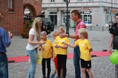 Foto des Albums: Mittsommernachtsshopping 2016 in Wittstock/Dosse (01.07.2016)